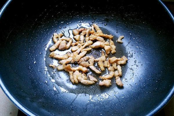 胡萝卜炒肉丝的做法图解5