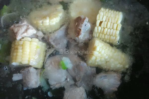 田园杂蔬骨头汤的做法图解7