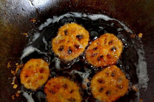 酥炸莲藕片的做法图解5