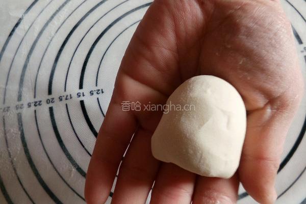 面点鸽子的做法图解2