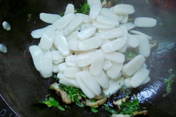 荠菜肉丝炒年糕的做法图解13