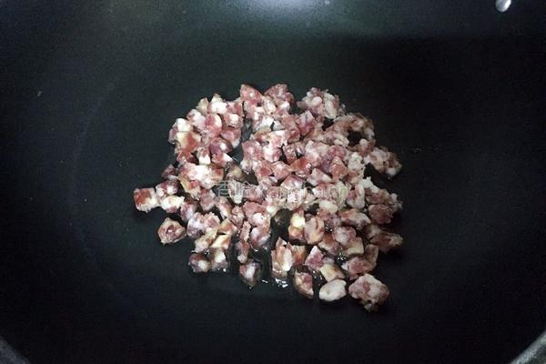 腊肠炒饭的做法图解3