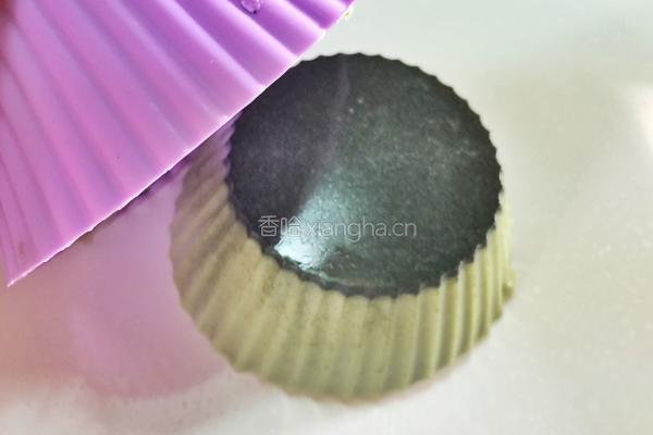 抹茶奶冻配鲜果的做法图解3