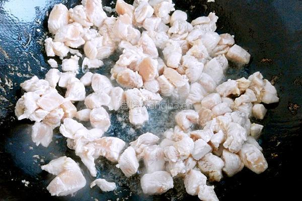 咖喱鸡肉土豆焗饭的做法图解2