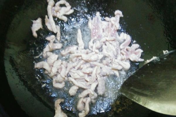 肉炒木耳的做法图解2