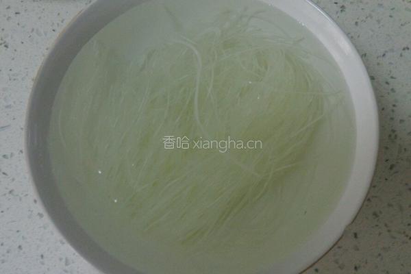 蒜蓉粉丝娃娃菜的做法图解2