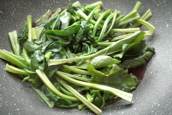 黑豆烩菠菜的做法图解7
