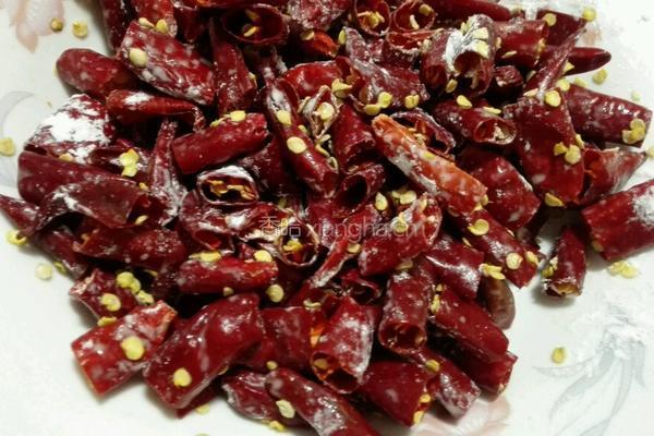 干煸辣子鸡的做法图解4