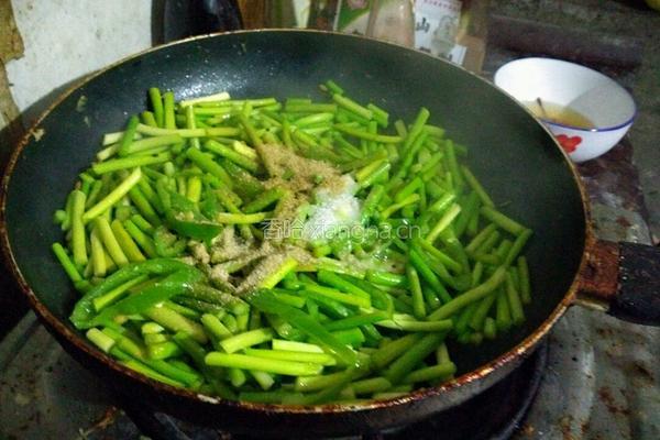 牛肉炒乌冬面的做法图解9