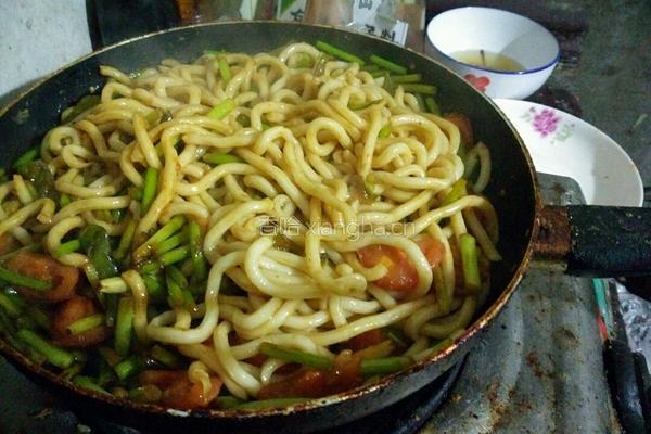 牛肉炒乌冬面的做法图解13