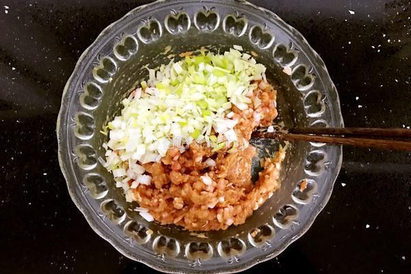 鲜肉小馄饨的做法图解4