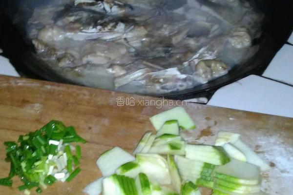简单的鱼头汤的做法图解2
