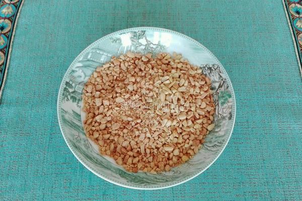 松子花生牛轧糖的做法图解4