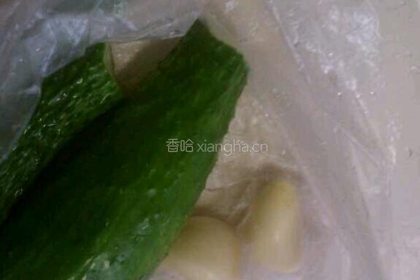 拍黄瓜（懒人版）的做法图解1