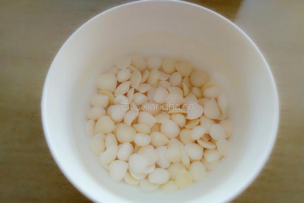 杏仁绿豆粥的做法图解2