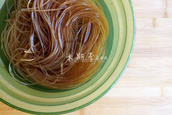 酸辣红薯粉的做法图解2