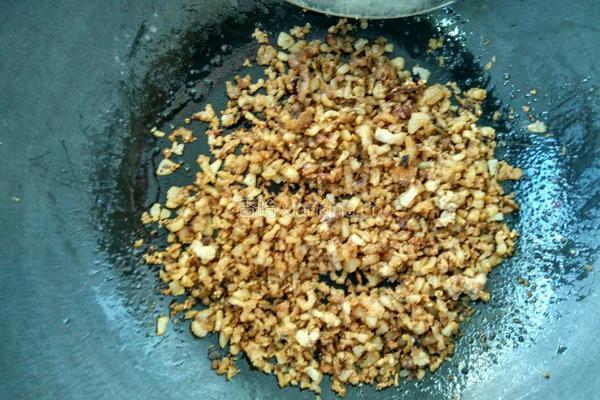 碎菜脆哨馅饼的做法图解3