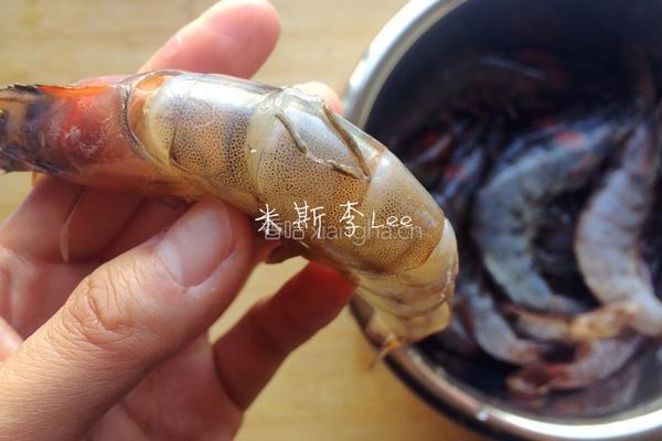 白灼青虾的做法图解4