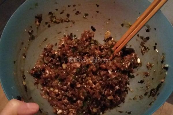 猪肉香菇饺子的做法图解7