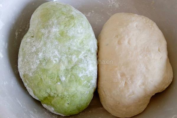 彩色饺子的做法图解1
