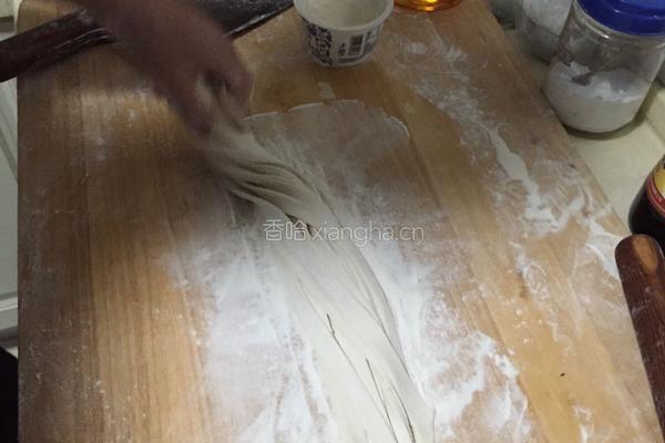 老北京手抻面的做法图解6