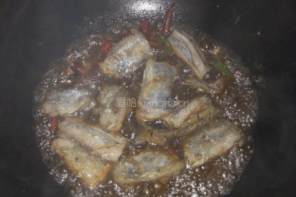 家常炖带鱼的做法图解8