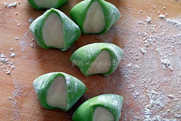 白菜(百财)水饺的做法图解6