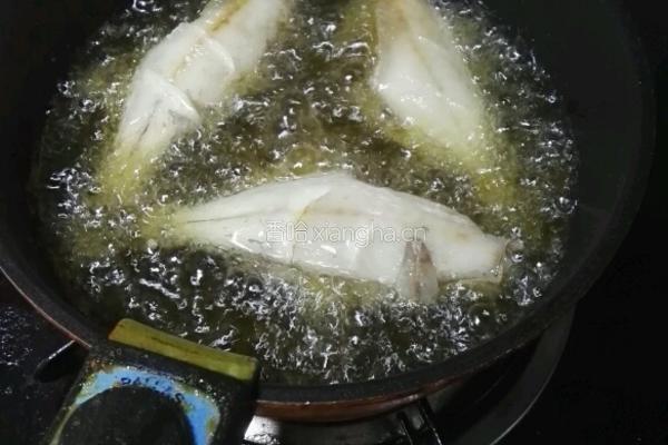 酸汤扒皮鱼～的做法图解4