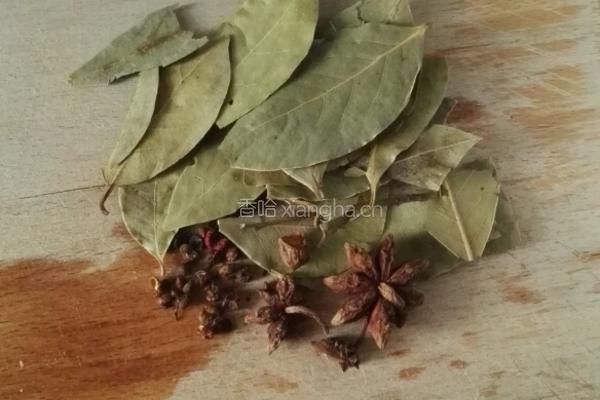 酸汤扒皮鱼～的做法图解3