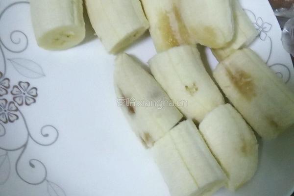 炸香蕉的做法图解1