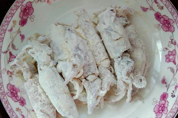 酥炸鱿鱼仔的做法图解5