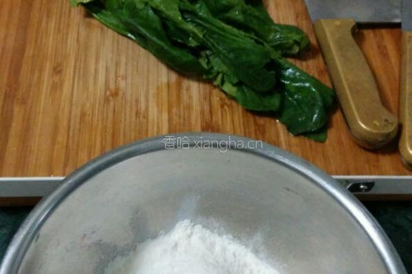 玉米胡萝卜饼的做法图解1