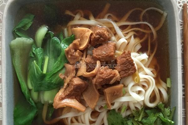 原汁牛肉面的做法图解1