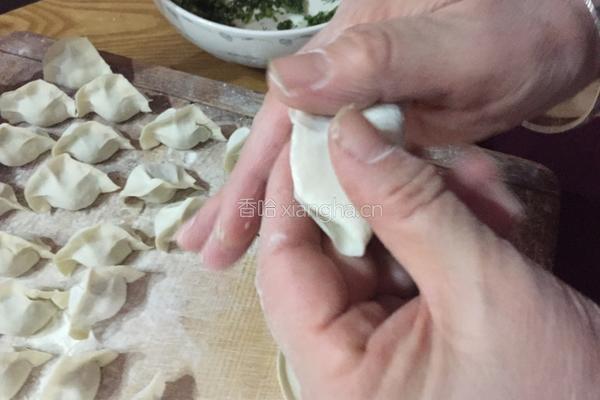 黑山猪茴香水饺的做法图解16