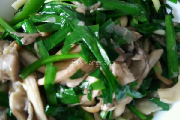 韭菜炒蘑菇的做法图解10