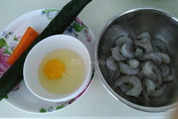 虾仁小炒的做法图解1
