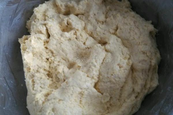 酸菜菜饼子的做法图解2