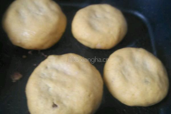 酸菜菜饼子的做法图解3