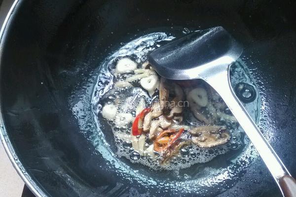 双菇炒肉的做法图解8