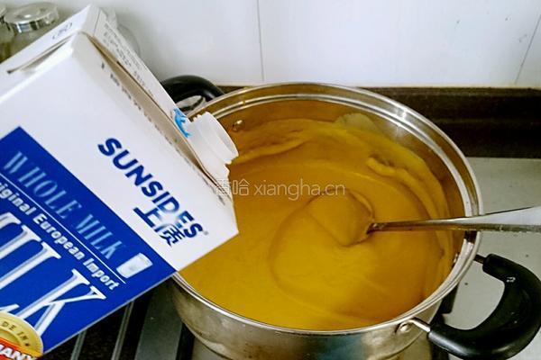 奶油南瓜浓汤的做法图解4