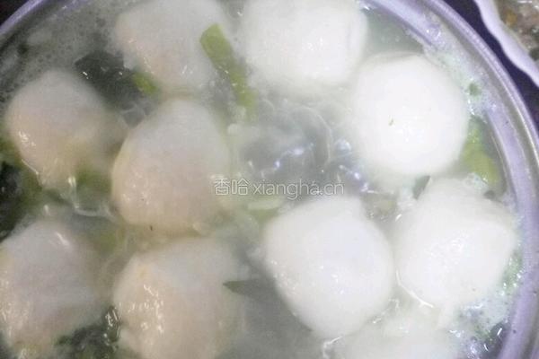 鱼圆面的做法图解1