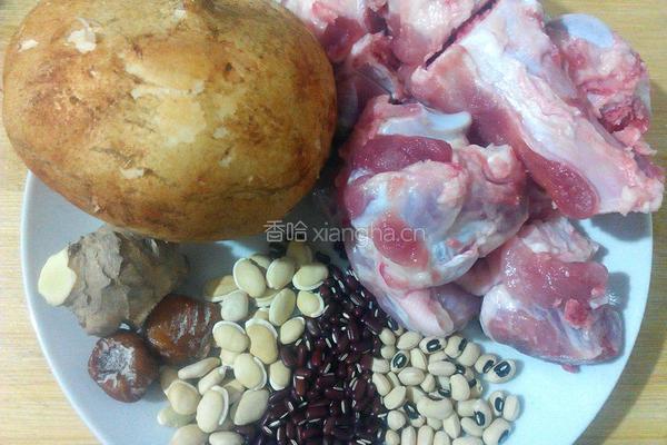沙葛猪大骨汤的做法图解1