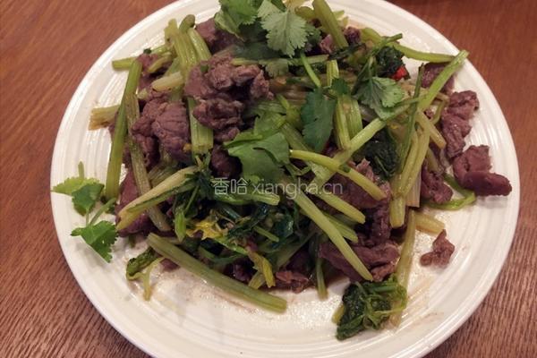 西芹炒牛肉的做法图解7