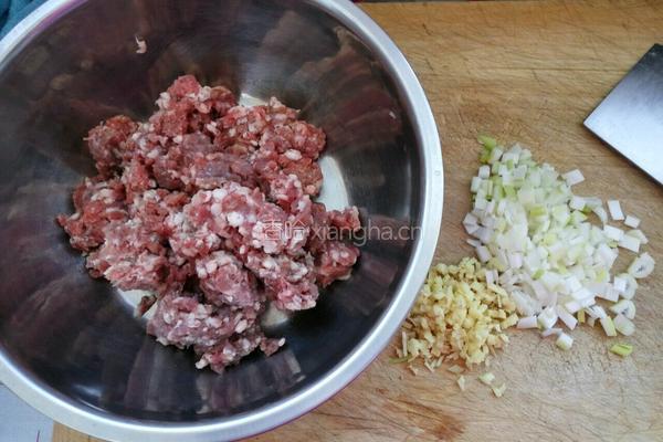 大白菜韭菜馅饼的做法图解5