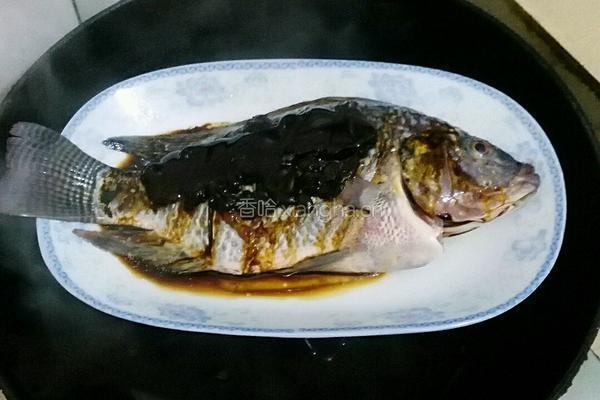 豆豉蒸福寿鱼的做法图解3