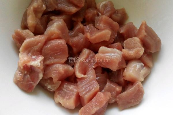 椒盐牙签肉的做法图解2