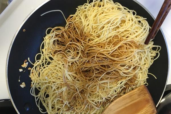 生抽素炒面的做法图解6