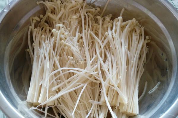 锡纸金针菇的做法图解1