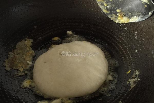 鸡蛋煎白糍的做法图解2
