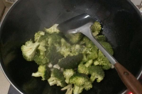  西兰花炒肉片的做法图解6